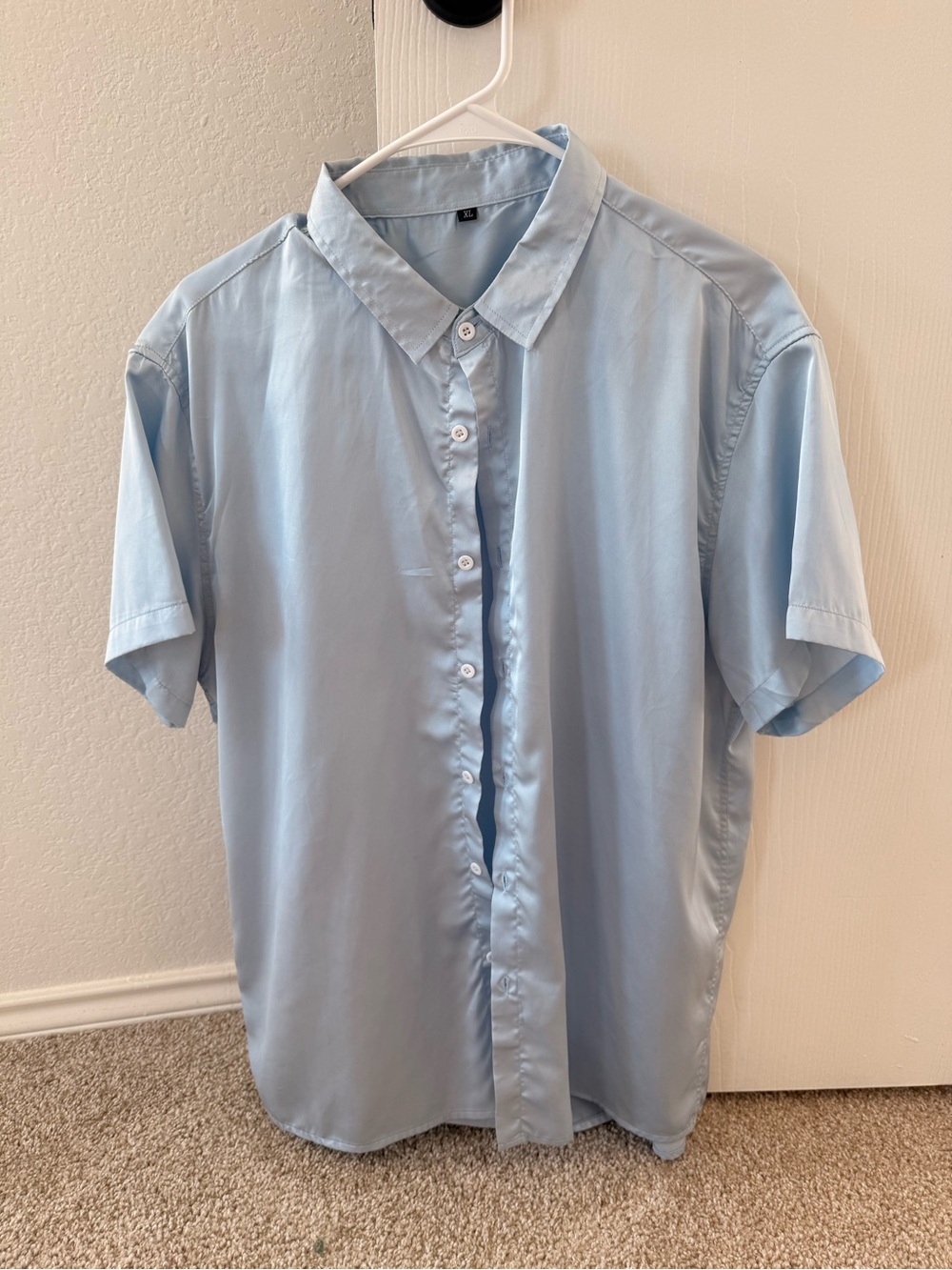 Men's Light Blue Short-Sleeve Button-Up Shirt